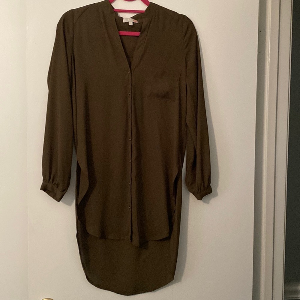 Gianni Bini olive green button down blouse